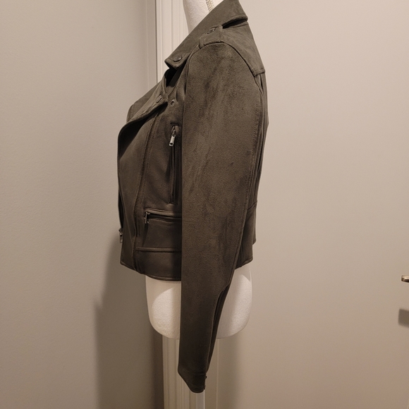 ‼️SOLD‼️BANANA REPUBLIC OLIVE GREEN VEGAN-SUEDE MOTOR JACKET - Picture 5 of 9